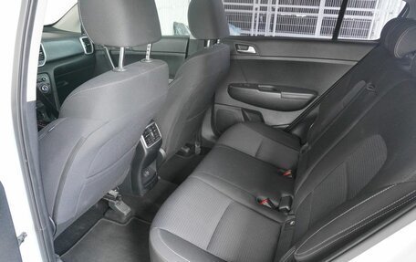 KIA Sportage IV рестайлинг, 2020 год, 2 450 000 рублей, 17 фотография