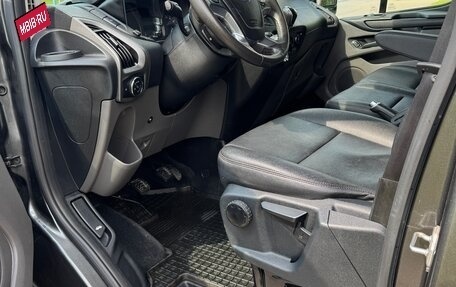 Ford Tourneo Custom I рестайлинг, 2019 год, 2 690 000 рублей, 6 фотография