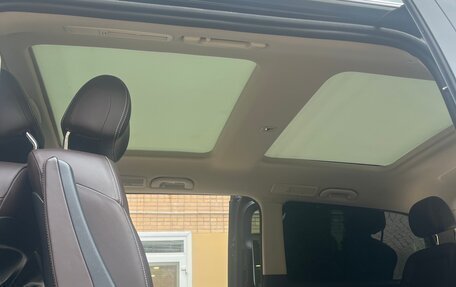 Mercedes-Benz V-Класс, 2018 год, 3 700 000 рублей, 6 фотография