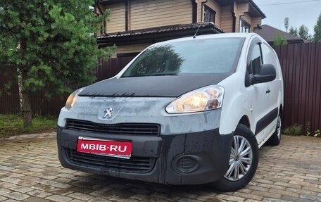 Peugeot Partner II рестайлинг 2, 2013 год, 530 000 рублей, 1 фотография