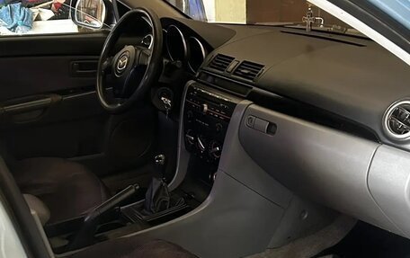 Mazda 3, 2006 год, 650 000 рублей, 10 фотография