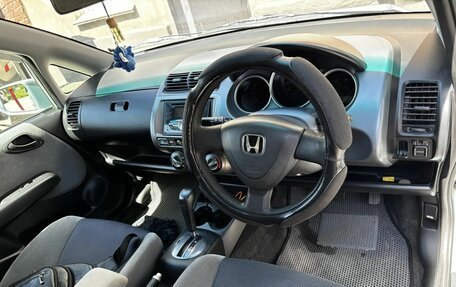Honda Fit III, 2002 год, 320 000 рублей, 13 фотография
