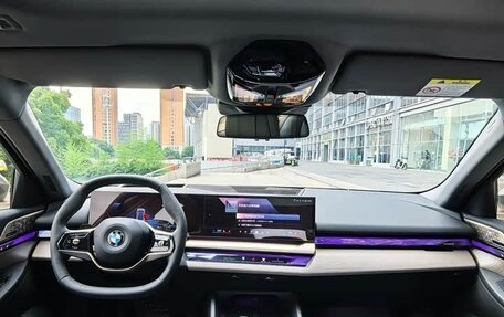 BMW 5 серия, 2024 год, 6 095 005 рублей, 6 фотография