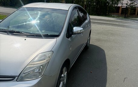 Toyota Prius, 2011 год, 500 000 рублей, 3 фотография