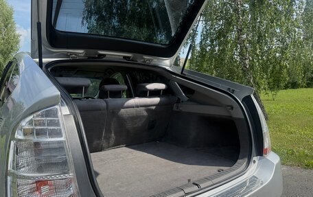 Toyota Prius, 2011 год, 500 000 рублей, 12 фотография