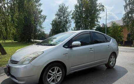 Toyota Prius, 2011 год, 500 000 рублей, 6 фотография