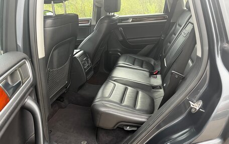 Volkswagen Touareg III, 2012 год, 1 850 000 рублей, 13 фотография