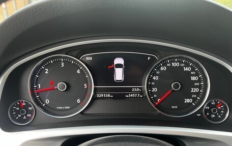 Volkswagen Touareg III, 2012 год, 1 850 000 рублей, 17 фотография
