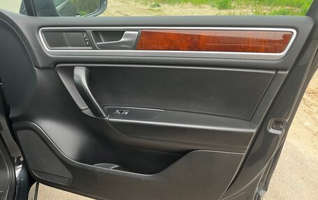 Volkswagen Touareg III, 2012 год, 1 850 000 рублей, 25 фотография