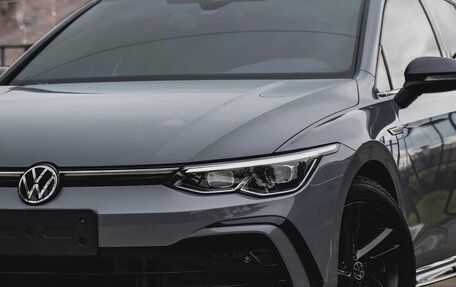 Volkswagen Golf VIII, 2023 год, 2 170 000 рублей, 2 фотография