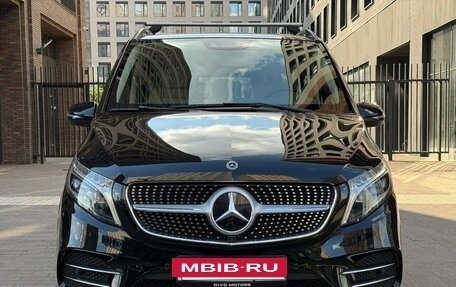 Mercedes-Benz V-Класс, 2022 год, 8 900 000 рублей, 2 фотография