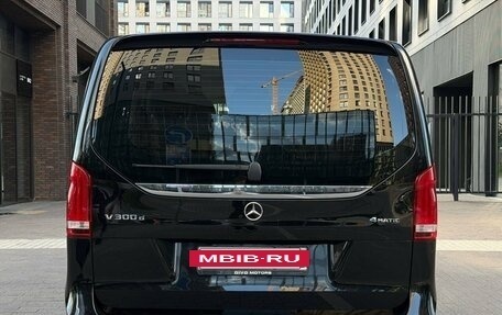 Mercedes-Benz V-Класс, 2022 год, 8 900 000 рублей, 5 фотография