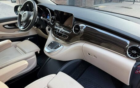 Mercedes-Benz V-Класс, 2022 год, 8 900 000 рублей, 13 фотография
