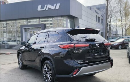 Toyota Highlander, 2026 год, 5 480 000 рублей, 10 фотография