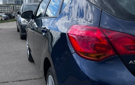 Opel Astra J, 2011 год, 1 030 000 рублей, 4 фотография