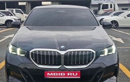 BMW 5 серия, 2025 год, 5 700 777 рублей, 2 фотография