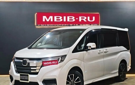 Honda Stepwgn IV, 2019 год, 2 300 000 рублей, 1 фотография