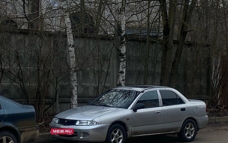 Mitsubishi Carisma I, 1997 год, 165 000 рублей, 3 фотография