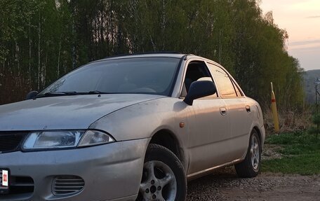 Mitsubishi Carisma I, 1997 год, 165 000 рублей, 5 фотография