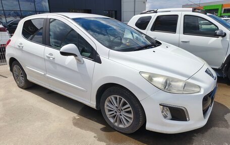 Peugeot 308 II, 2011 год, 370 000 рублей, 2 фотография