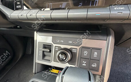 Toyota Hilux, 2026 год, 7 990 000 рублей, 14 фотография