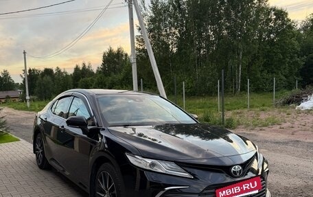 Toyota Camry, 2021 год, 3 000 000 рублей, 4 фотография
