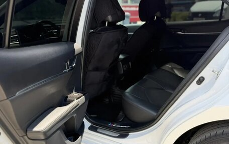 Toyota Camry, 2018 год, 1 750 000 рублей, 8 фотография