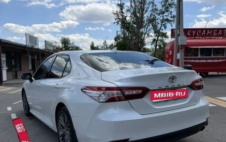 Toyota Camry, 2018 год, 1 750 000 рублей, 3 фотография