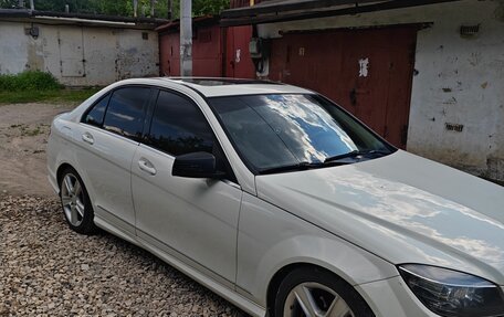 Mercedes-Benz C-Класс, 2011 год, 1 200 000 рублей, 6 фотография