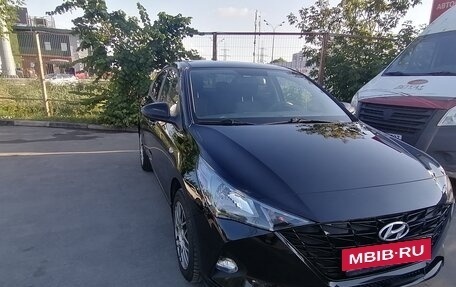 Hyundai Solaris II рестайлинг, 2021 год, 1 715 000 рублей, 20 фотография