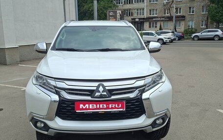 Mitsubishi Pajero Sport III рестайлинг, 2019 год, 2 850 000 рублей, 1 фотография