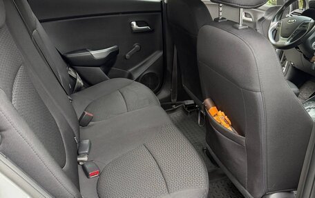 KIA Rio III рестайлинг, 2016 год, 1 000 000 рублей, 16 фотография