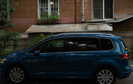 Volkswagen Touran III, 2017 год, 1 550 000 рублей, 7 фотография