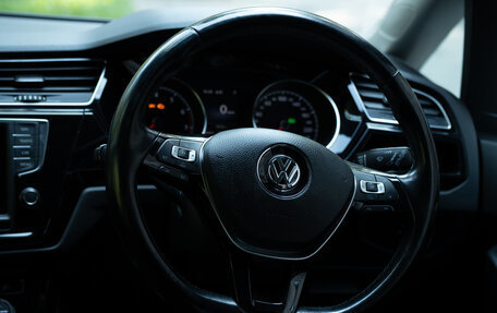 Volkswagen Touran III, 2017 год, 1 550 000 рублей, 10 фотография