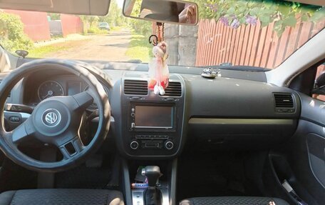 Volkswagen Jetta VI, 2010 год, 380 000 рублей, 7 фотография