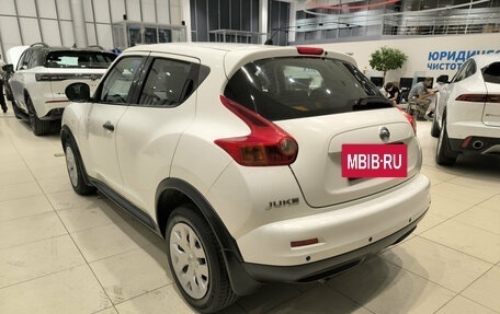 Nissan Juke II, 2012 год, 980 000 рублей, 11 фотография