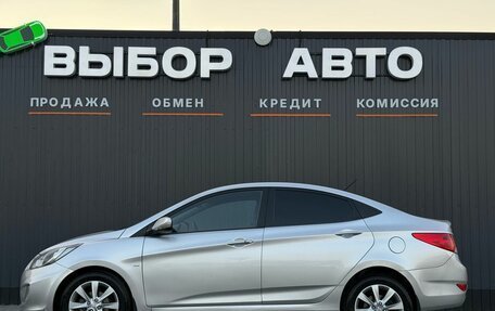 Hyundai Solaris II рестайлинг, 2011 год, 830 000 рублей, 4 фотография