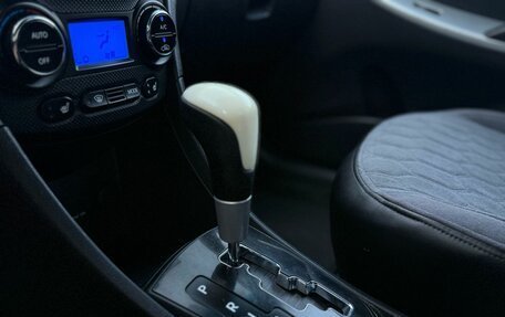 Hyundai Solaris II рестайлинг, 2011 год, 830 000 рублей, 19 фотография