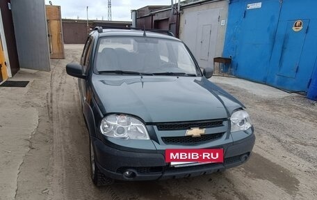 Chevrolet Niva I рестайлинг, 2013 год, 420 000 рублей, 4 фотография