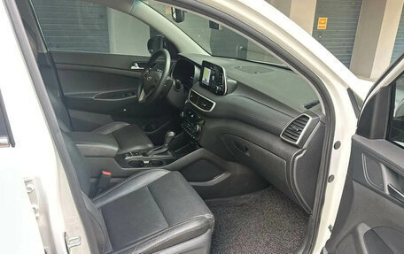 Hyundai Tucson III, 2019 год, 2 300 000 рублей, 13 фотография