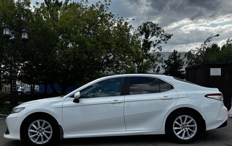 Toyota Camry, 2021 год, 2 250 000 рублей, 6 фотография