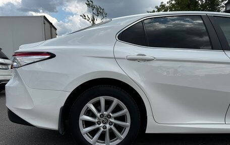 Toyota Camry, 2021 год, 2 250 000 рублей, 12 фотография