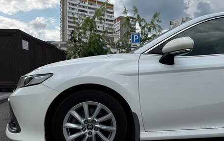 Toyota Camry, 2021 год, 2 250 000 рублей, 14 фотография