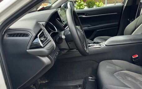 Toyota Camry, 2021 год, 2 250 000 рублей, 27 фотография