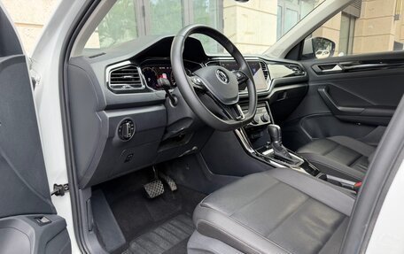 Volkswagen T-Roc I, 2022 год, 2 000 000 рублей, 4 фотография