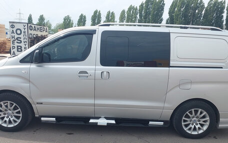 Hyundai Grand Starex Grand Starex I рестайлинг 2, 2010 год, 720 000 рублей, 6 фотография