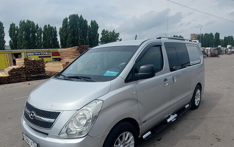 Hyundai Grand Starex Grand Starex I рестайлинг 2, 2010 год, 720 000 рублей, 11 фотография