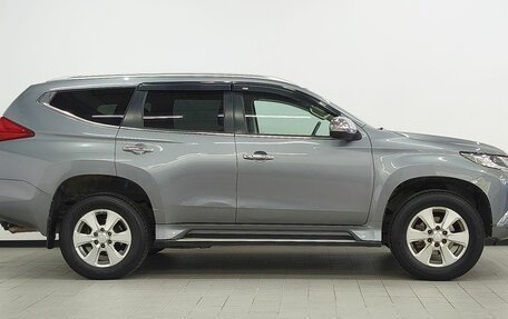 Mitsubishi Pajero Sport III рестайлинг, 2017 год, 2 875 000 рублей, 6 фотография