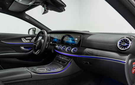 Mercedes-Benz CLS, 2022 год, 6 586 000 рублей, 15 фотография