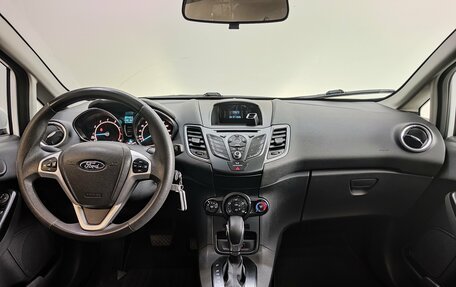 Ford Fiesta, 2016 год, 930 000 рублей, 10 фотография